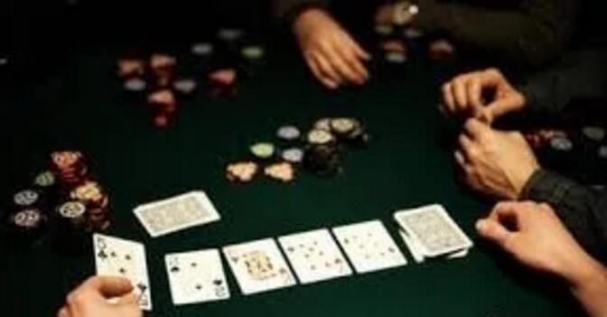 如果线上扑克玩家转战现场玩牌能盈利吗？