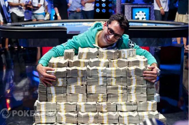 WSOP的这一天，魔术师Antonio Esfandiari赢下千万奖金！