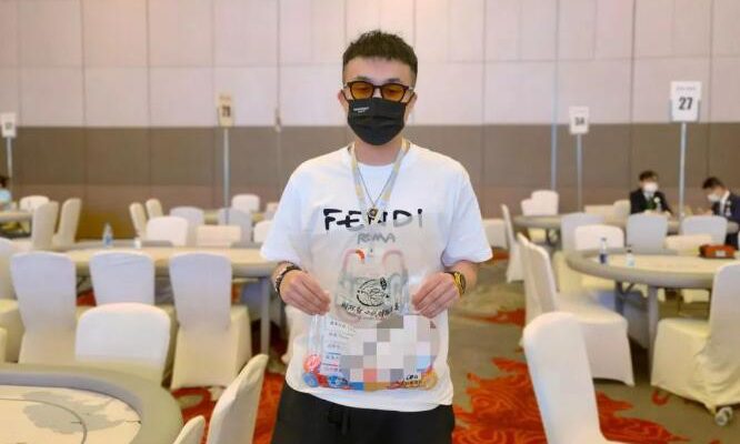2022HSPC无锡DAY2 | 李敬札一骑绝尘领衔83人晋级DAY3,徐洛凡成泡沫女孩